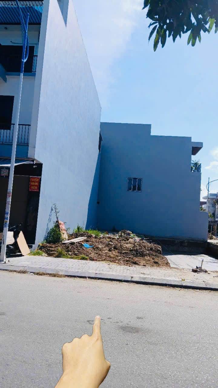 Đất kinh doanh mặt đường Nguyễn Phùng Thời, 134.9m² giá 5 tỷ - Đầu tư thuận lợi!