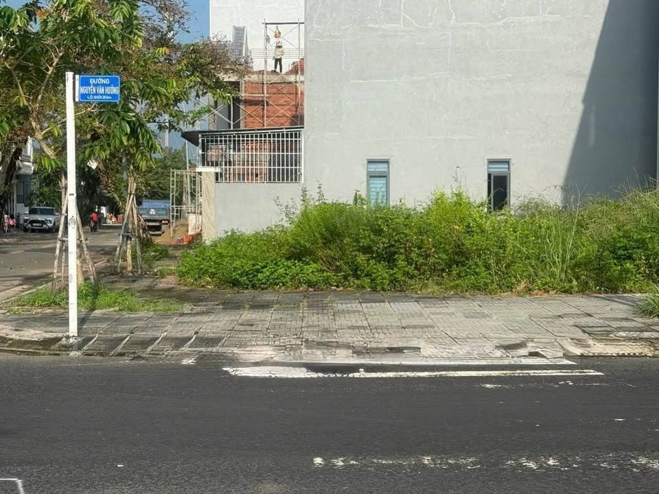 Đất nền góc 2 mặt tiền Nguyễn Văn Hưởng & Chu Văn An 120m² giá 5.1 tỷ - Cơ hội đầu tư tuyệt vời!