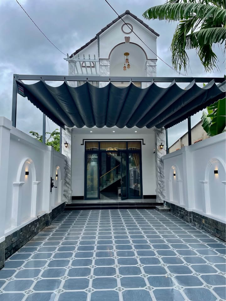 Nhà phố 1 Trệt 1 Lầu tại Bàu Năng, Tây Ninh 180m² giá 2.65 tỷ - Thiết kế hiện đại, sẵn sàng vào ở!