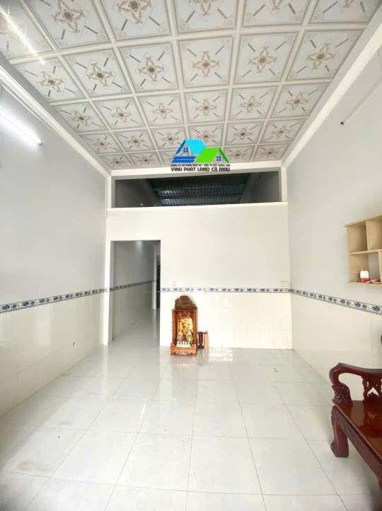 Nhà bán tại Phường An Xuyên, Cà Mau 60m² giá 1.3 tỷ - Hướng Đông, lộ nhựa 6m