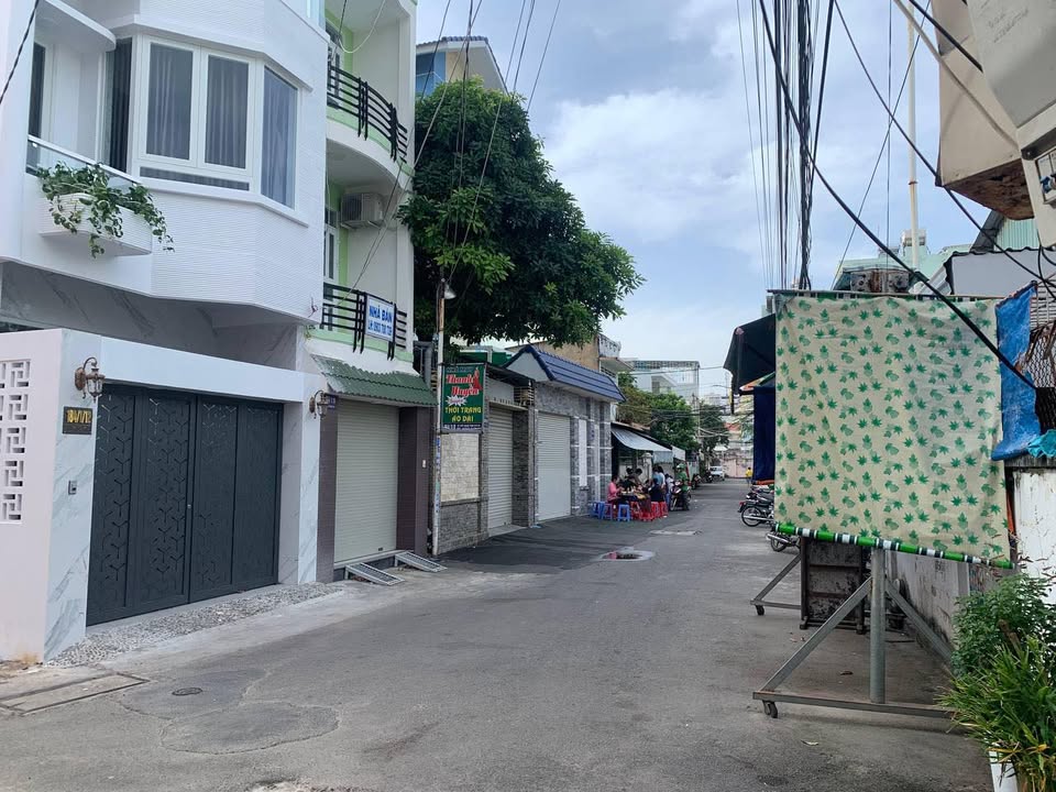 Nhà 1 Trệt 3 Lầu Đường Xô Viết Nghệ Tĩnh 76m² giá 7 tỷ - Hẻm ô tô rộng, gần biển!