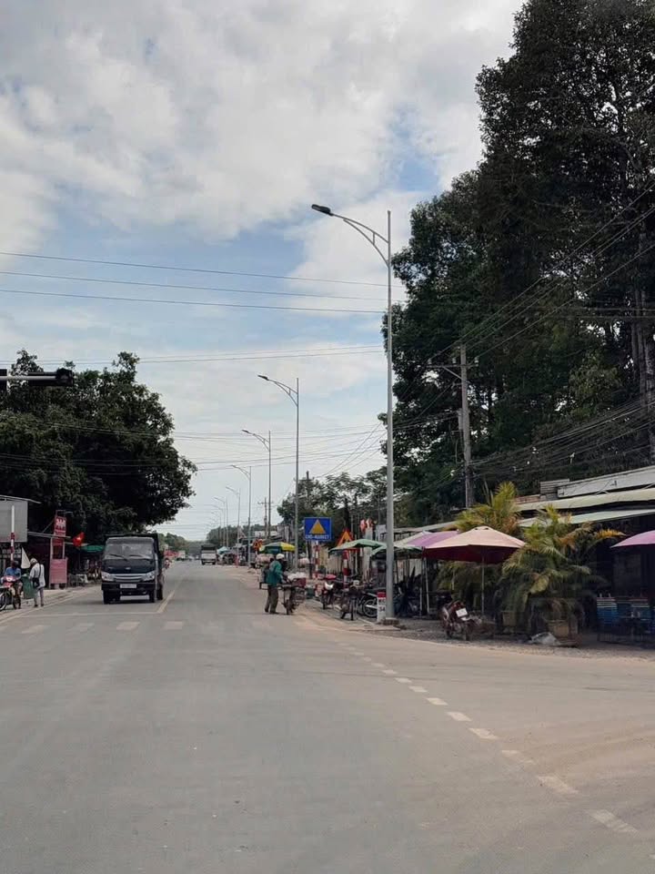 Đất nền 737m² tại Ấp Tân Đông, Tây Ninh giá 950 triệu - Nhanh tay sở hữu!