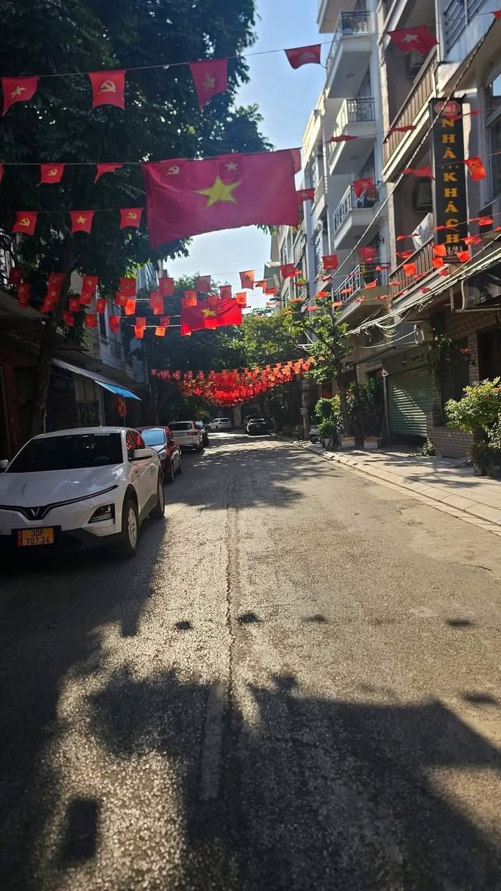 Bán nhà 4 tầng Tô Hiệu, Ninh Xá 60m² giá 10 tỷ - Kinh doanh lý tưởng!