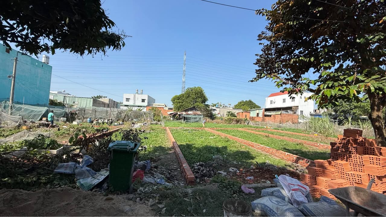 Đất thổ cư Hóc Môn 81m² giá 3.75 tỷ - Vị trí đắc địa gần chợ Gà!