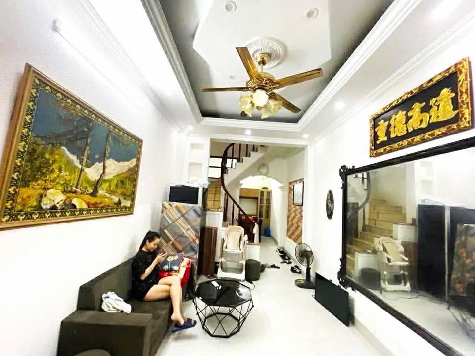 Nhà phố Tứ Liên, Tây Hồ 35m² giá 8.6 tỷ - Sẵn sàng vào ở ngay!