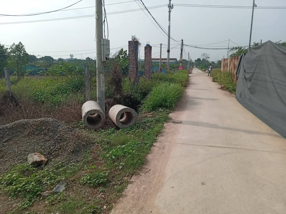 Đất nền Yên Sơn Quốc Oai 1900m² giá 3.8 tỷ - Tiềm năng phát triển lớn!