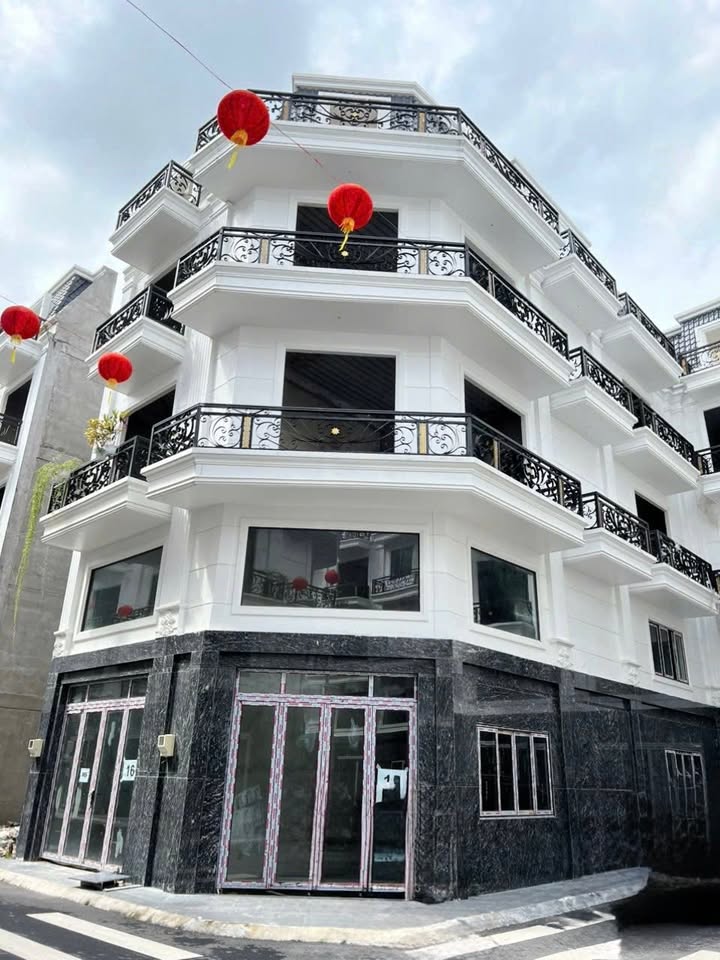 Bán nhà CHDV cao cấp Gò Vấp 80m² giá 16.3 tỷ - Vị trí vàng, sinh lời cao!