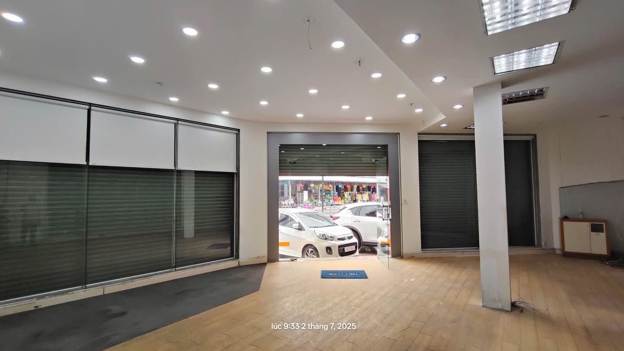 Nhà lô gốc cho thuê mặt tiền đường Hoàng Hoa Thám Nha Trang 120m² - Thích hợp kinh doanh