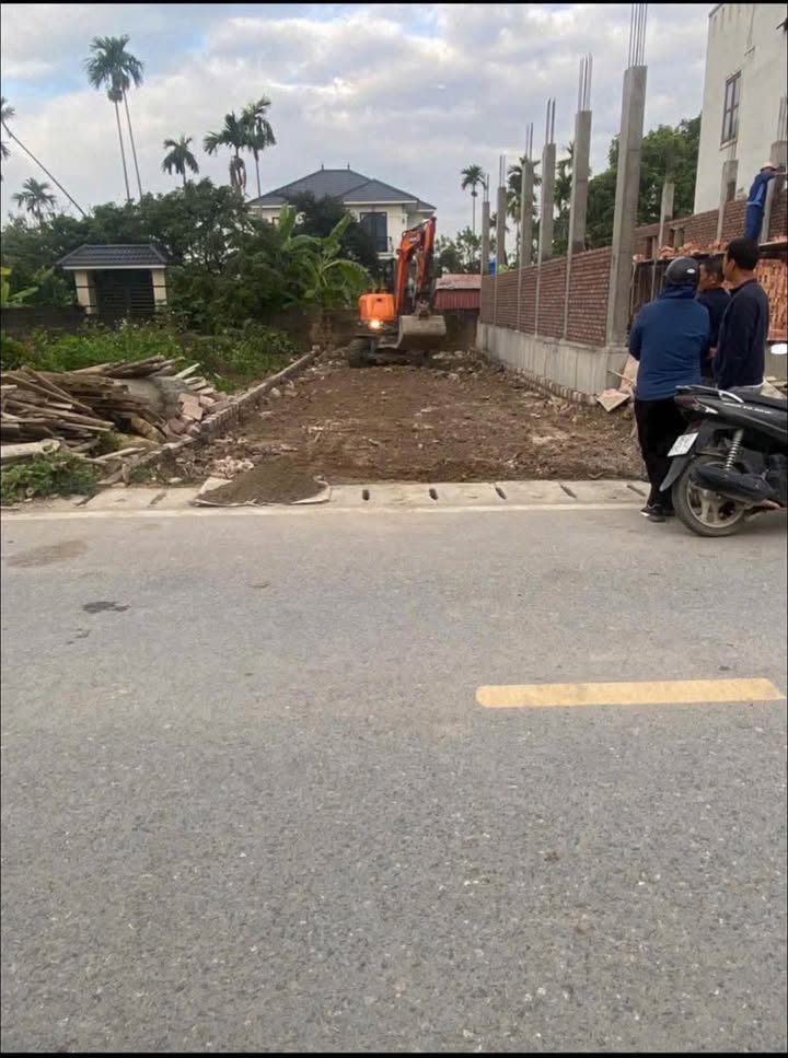 Đất nền mặt đường Vạn Hoá, Hoa Động 100m² giá 4.3 tỷ - Cơ hội đầu tư hiếm có!