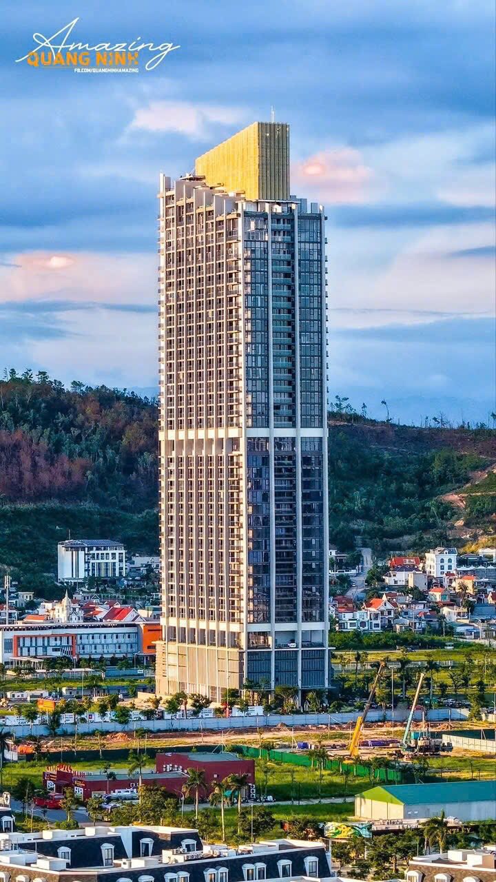 Căn hộ 2 phòng ngủ tại Icon40 Bãi Cháy 66m² giá 3 tỷ - Nhà đẹp sẵn sàng ở ngay!