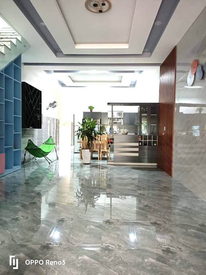 Nhà đẹp hẻm 383 Nguyễn Văn Cừ 168.81m² giá 3.7 tỷ - Chính chủ cần bán gấp!