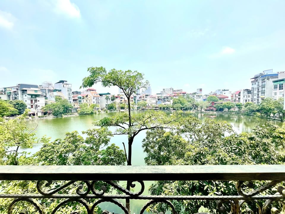 Căn hộ cho thuê Ngõ 135 Đội Cấn, Ba Đình 50m² - Nội thất mới, thoáng mát!