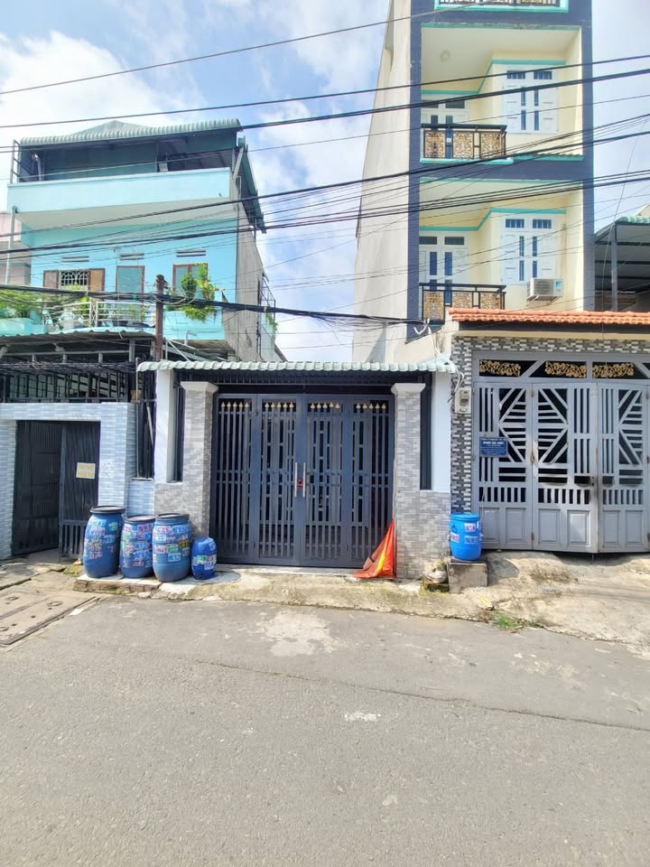 Nhà cấp 4 gác lửng Dĩ An 67.8m² giá 3.8 tỷ - Kinh doanh nhỏ thuận lợi!