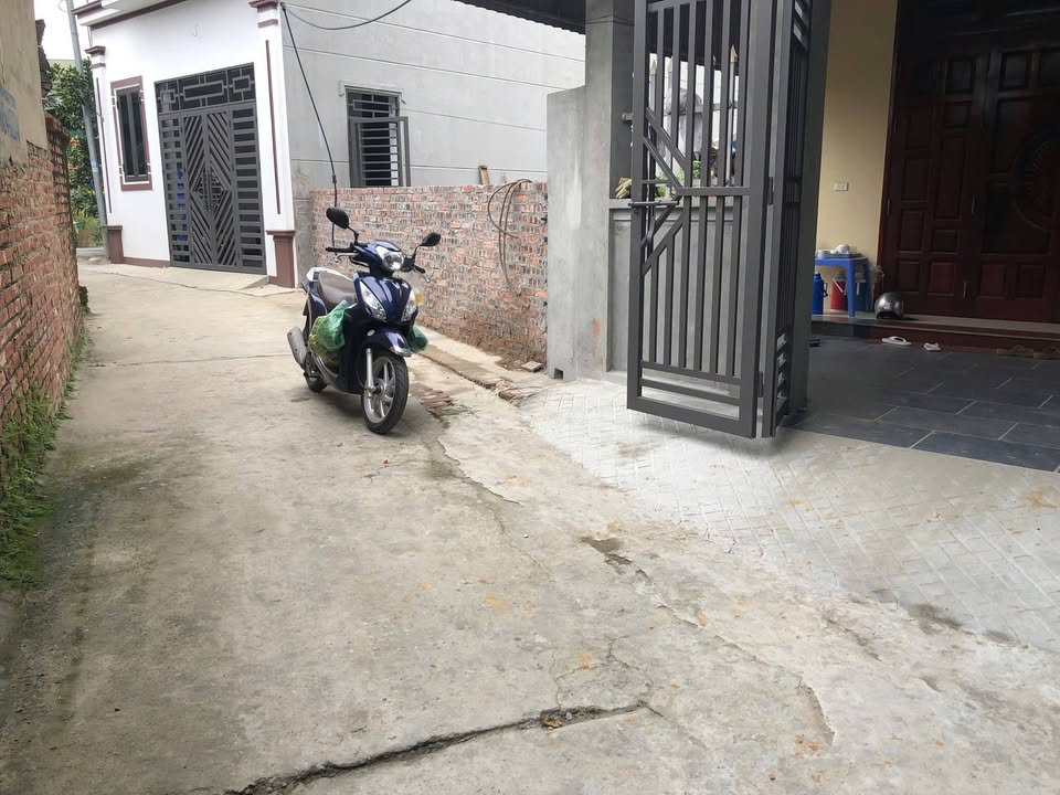 Đất nền Dữu Lâu, Việt Trì 100m² - Giá chỉ 2.3 tỷ, vị trí đắc địa!