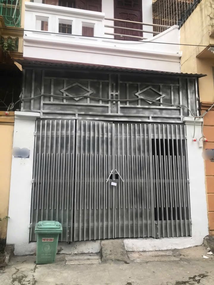 Nhà 3 tầng kiên cố phường Hạc Thành 70m² giá 3.65 tỷ - Gần chợ và trường lái!