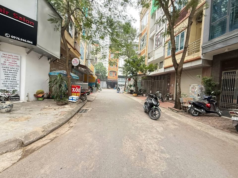 Đất nền khu Dịch Vụ Hàng Bè, Kiến Hưng 50m² giá 12 tỷ - Cơ hội đầu tư tuyệt vời!