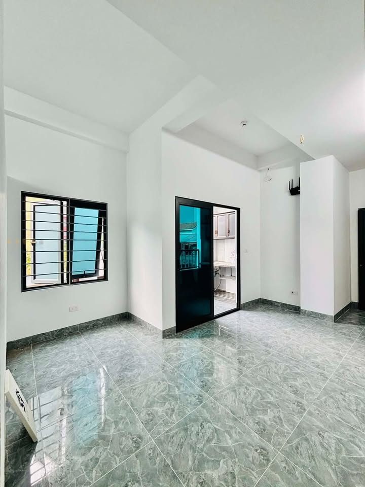 Căn hộ studio tại Triều Khúc 35m² giá chỉ 4 triệu - Nội thất đầy đủ, thoải mái cho cả gia đình!