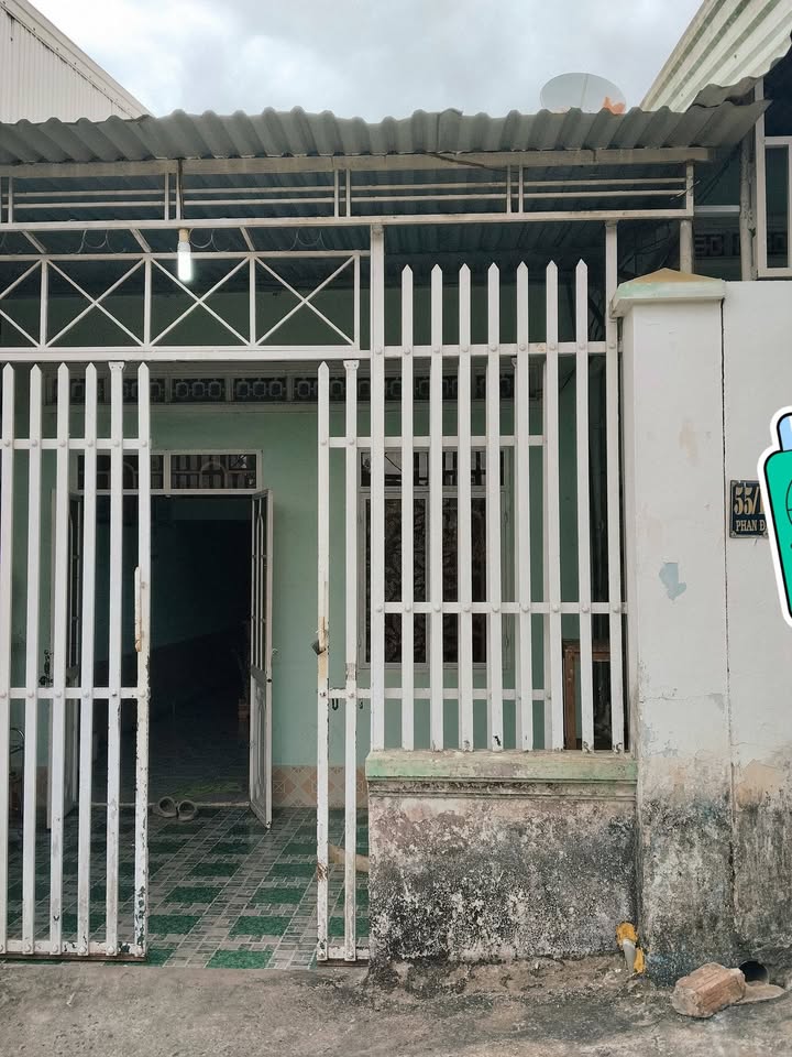 Nhà hẻm 55 Phan Đăng Lưu, Pleiku 90m² giá chỉ 790 triệu - Sổ đỏ chính chủ!