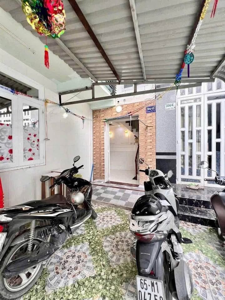 Nhà lầu hoàn công 24m² hẻm 304 Tầm Vu, quận Ninh Kiều, giá 1.39 tỷ - Đầu tư sinh lời hấp dẫn!