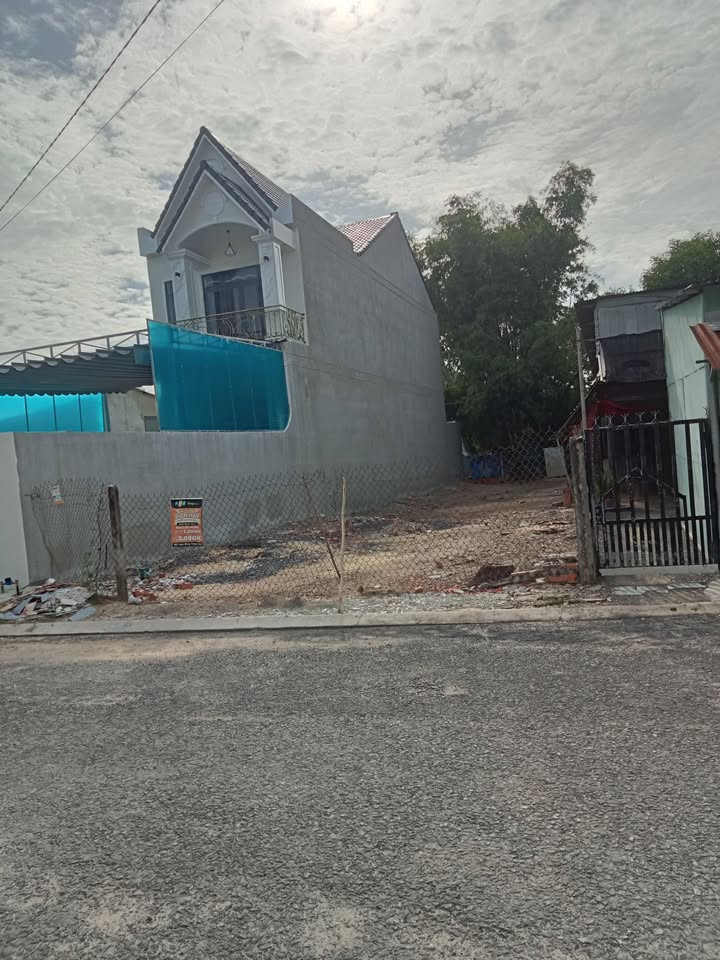 Đất thổ cư Tân Ninh, Tây Ninh 247m² - Vị trí đắc địa gần đường Trường Chinh!