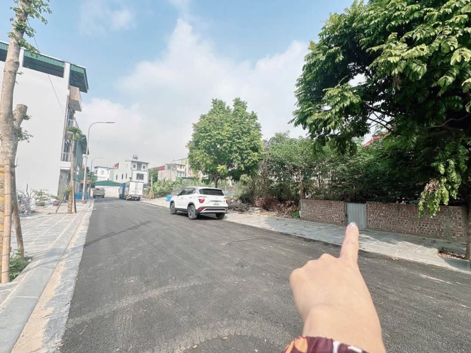 Đất đấu giá X5 Du Nội - Mai Lâm 82.5m² giá chỉ 13.x triệu - Kinh doanh lý tưởng!