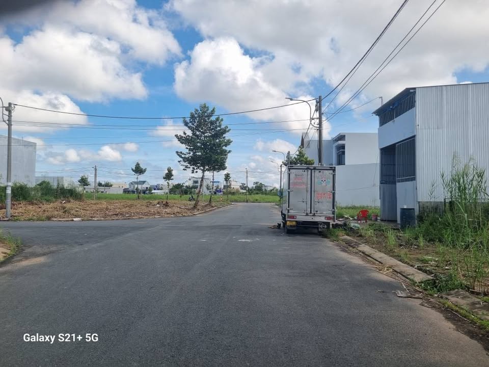 Đất nền KĐT Nhựt Hồng Cà Mau 105m² giá 1.05 tỷ - Sổ hồng chính chủ!