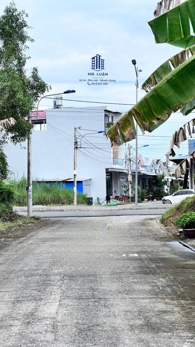 Đất nền liền kề Khu Licogi, An Xuyên, Cà Mau 33.14m² giá 900 triệu - Sổ hồng riêng ngay!