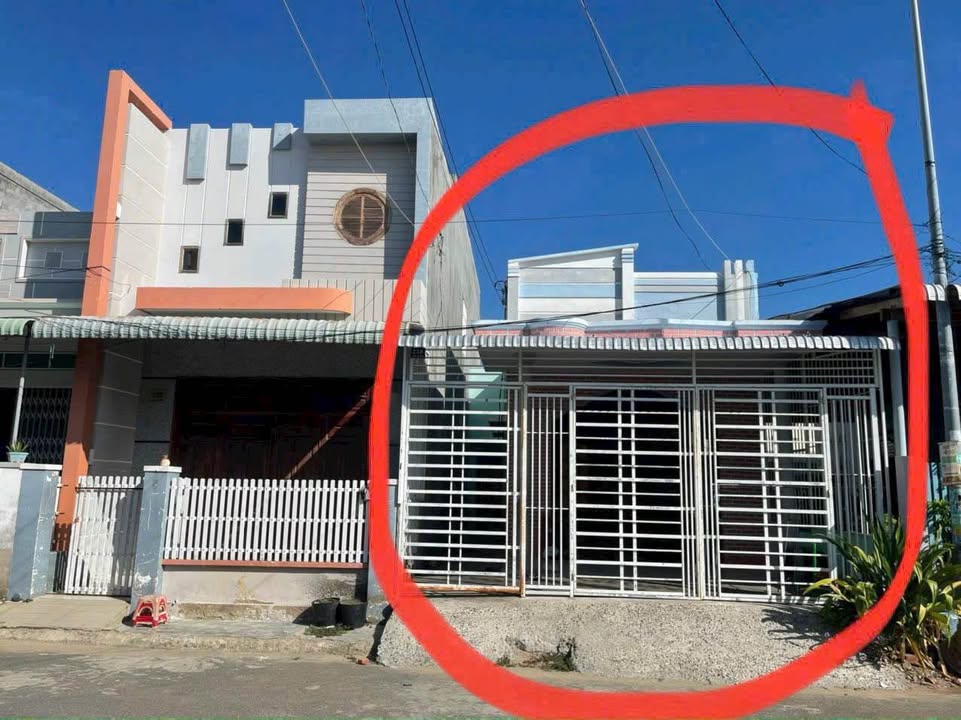 Bán gấp nhà mặt tiền đường Huỳnh Thúc Kháng, Phan Rí Cửa, 93m² - Đầu tư sinh lời ngay!