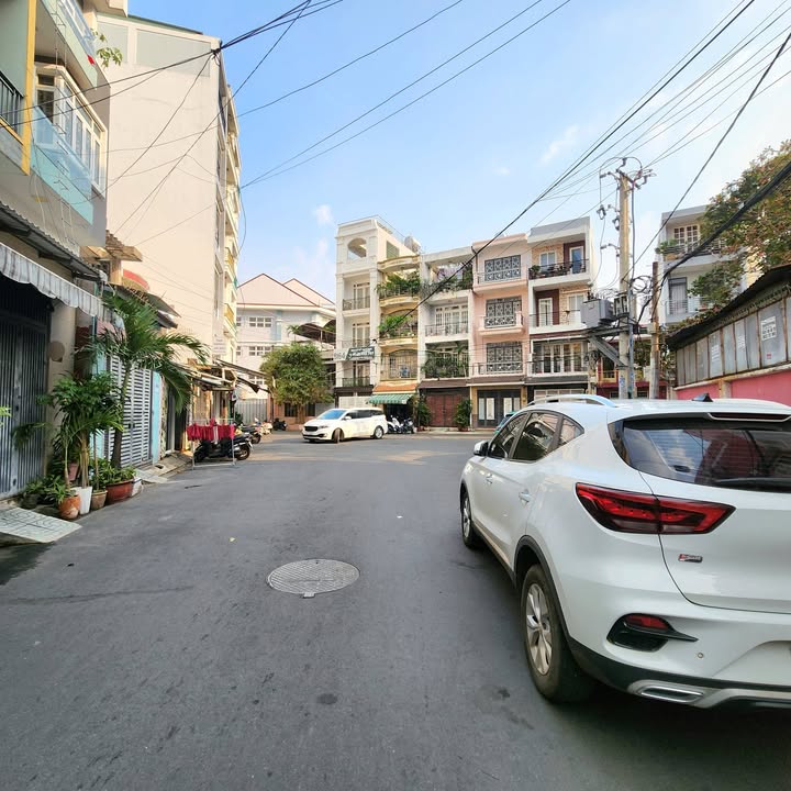 Nhà mặt tiền Phan Xích Long, Phú Nhuận 41m² giá 9.9 tỷ - Đầu tư sinh lời ngay!