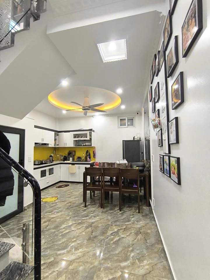 Nhà riêng Đằng Hải 40m² giá 3.2 tỷ - Sẵn sàng vào ở ngay với nội thất full!