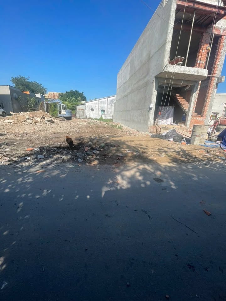 Đất mặt tiền đường Nguyễn Thị Ngâu, Hóc Môn 110m² giá 3.65 tỷ - Pháp lý rõ ràng, thuận tiện xây dựng!