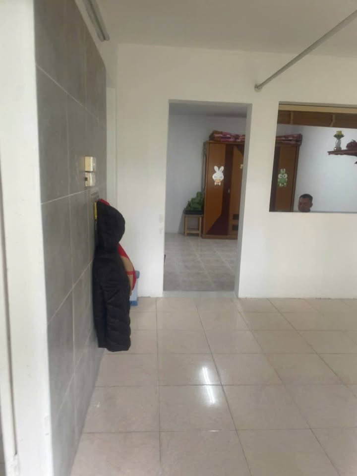 Căn hộ tầng 4 Thanh Xuân Bắc 60m² giá 2.8 tỷ - Sổ đỏ chính chủ!