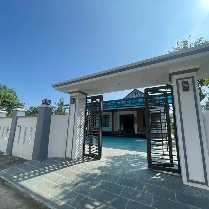 Đất Hiền Ninh Sóc Sơn 650m² giá 4 tỷ - Sổ đỏ chính chủ, đầu tư sinh lời!