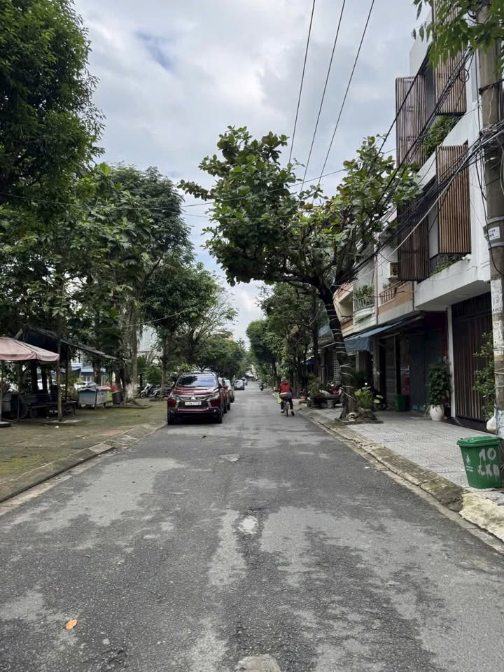 Nhà 2 tầng Nguyễn Văn Thủ, Hải Châu 80m² giá 7 tỷ - View công viên thoáng mát!