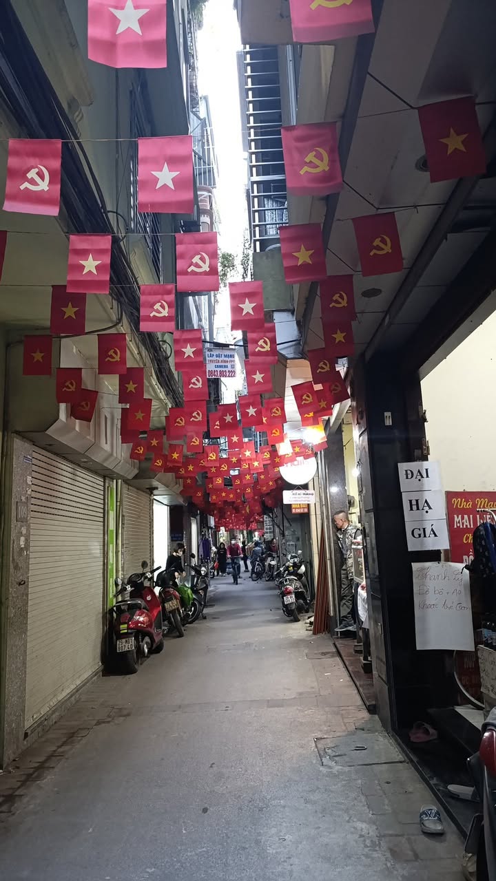 Nhà mặt tiền kinh doanh 2 tầng 30m² tại Ngọc Hà, Ba Đình - Giá thỏa thuận hấp dẫn!