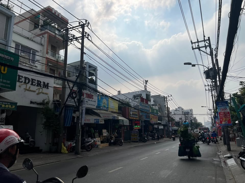 Nhà mặt tiền Âu Cơ, P14, Tân Bình 80m² giá 13.5 tỷ - Cơ hội đầu tư hiếm có!