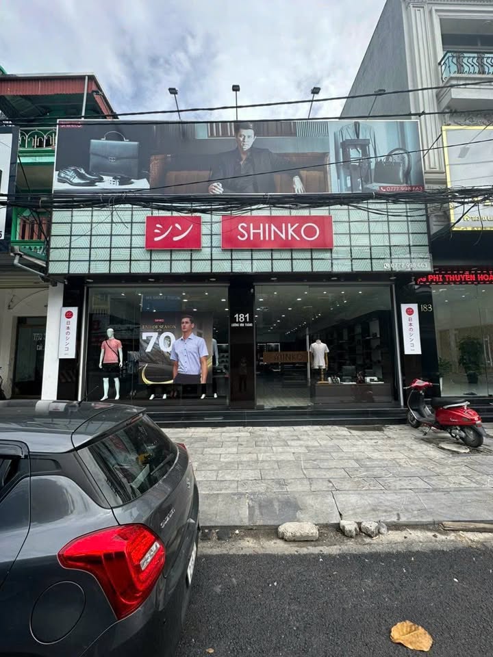 Nhà cho thuê lâu dài mặt tiền Lương Văn Thăng, 200m² - Vị trí đắc địa ngay ngã tư