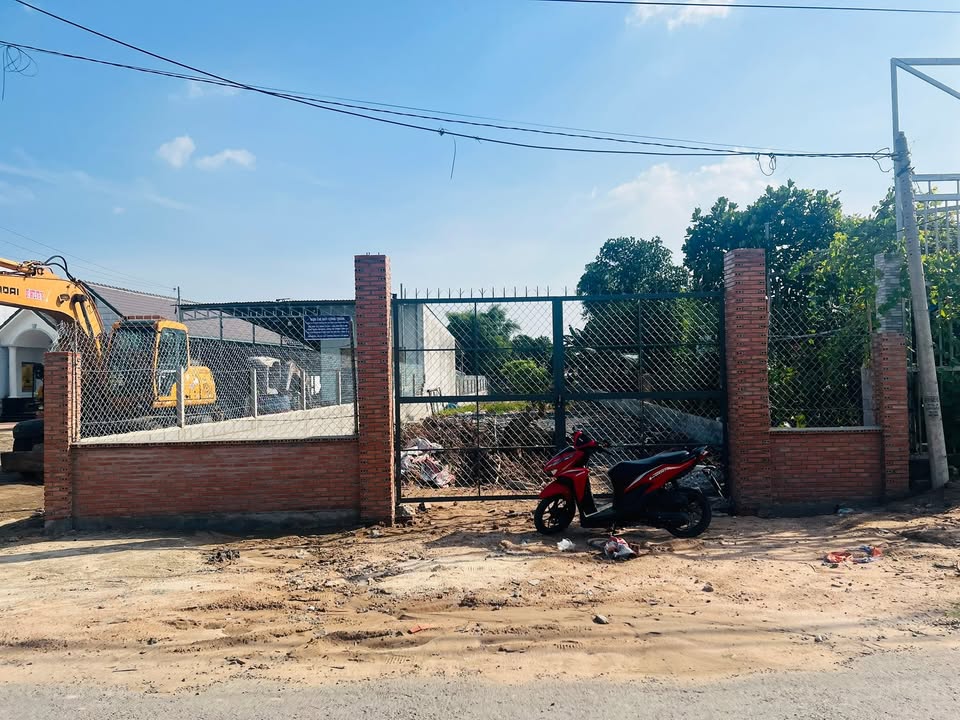 Đất nền mặt tiền Tỉnh Lộ 8, xã Củ Chi 680m² giá 12 tỷ - Sổ hồng chính chủ, thuận tiện kinh doanh!