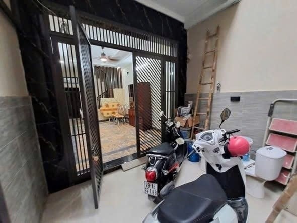 Nhà riêng Hoàng Hoa Thám, Ba Đình 47m² giá 6.98 tỷ - Đầu tư sinh lời cực tốt!