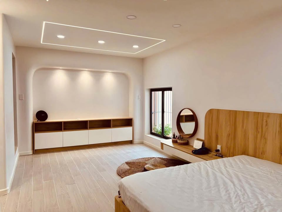 Căn hộ chung cư Nguyễn Thiện Thuật Quận 3 72m² giá 3.9 tỷ - Nội thất mới, sẵn sàng ở ngay!