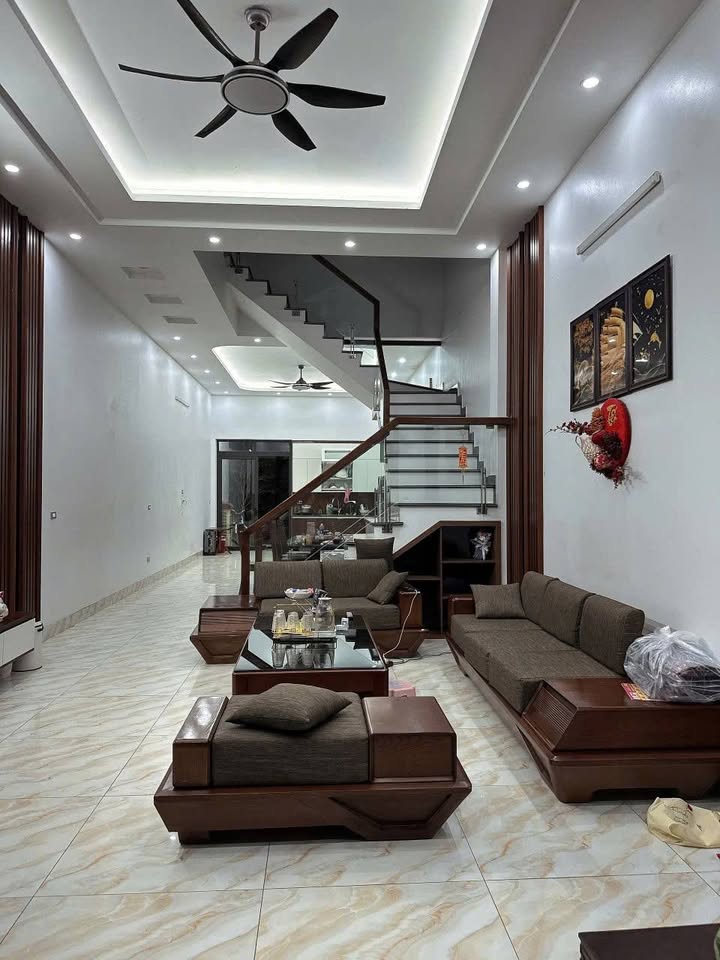 Nhà 3 tầng tại Phường Ngọc Trạo, Thanh Hóa 125m² giá 7 tỷ - Đầu tư sinh lời ngay!