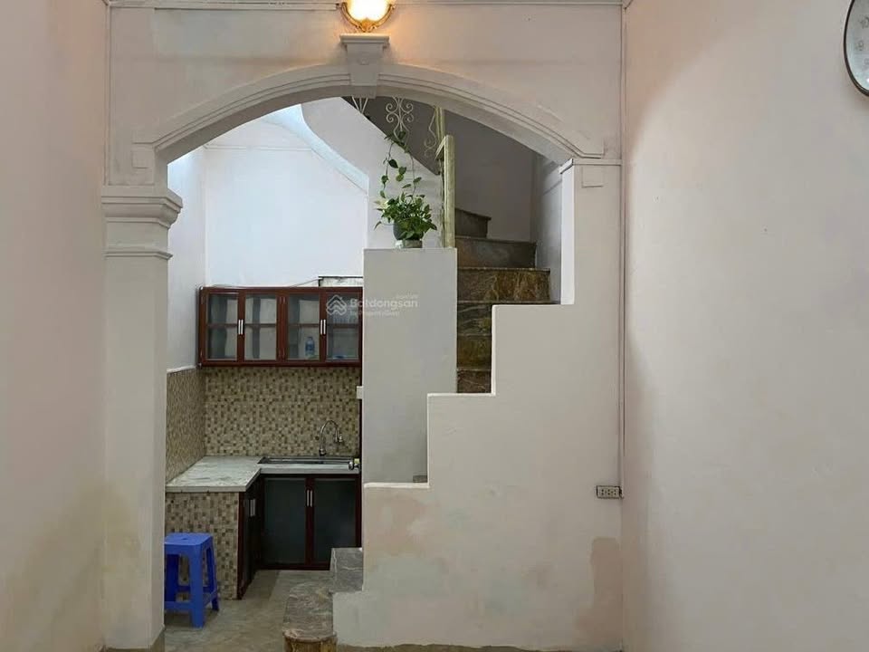 Nhà phố Nguyễn Lương Bằng Đống Đa 23m² giá 8 triệu - Thuận tiện di chuyển!