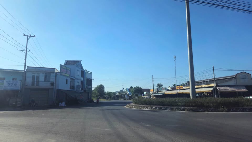 Đất mặt tiền tỉnh 883, phường Phú Tân 185m² giá 2.05 tỷ - Cơ hội đầu tư kinh doanh!