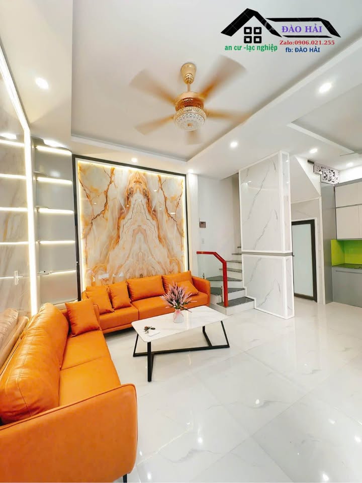 Nhà 4 tầng Trần Hưng Đạo, Thái Bình 35m² giá 3.2 tỷ - Nhà hoàn thiện, chỉ việc vào ở!