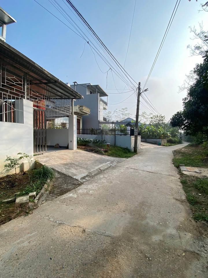 Đất thổ cư Ỷ La Tuyên Quang 160m² giá 1 tỷ - Đường rộng ô tô đỗ cửa!