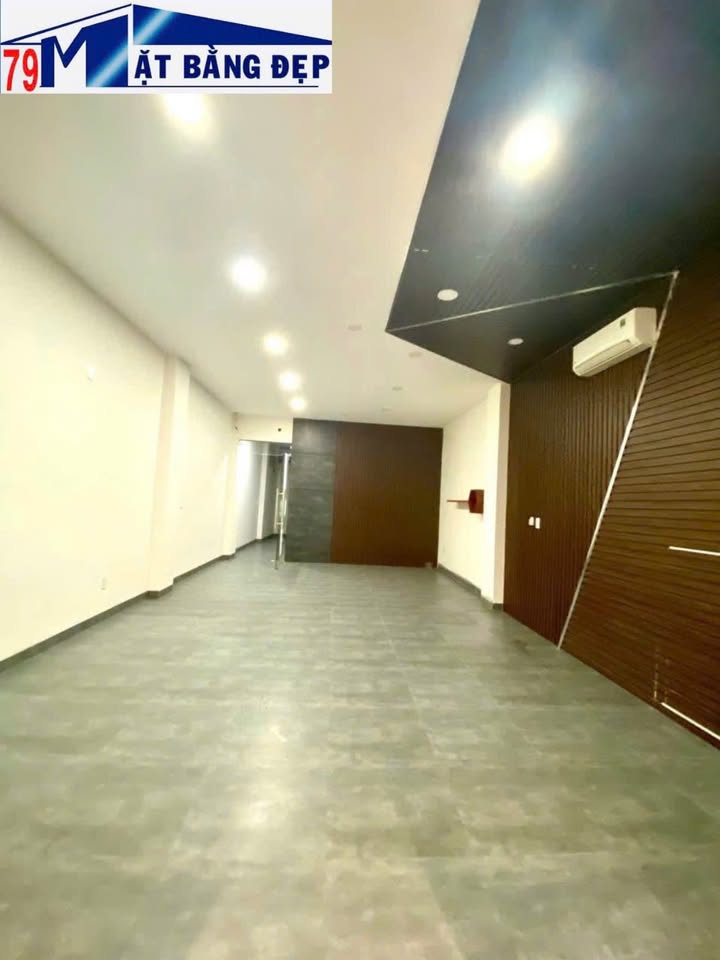 Cho thuê nguyên căn mặt tiền đường Văn Tiến Dũng, Nha Trang 4 tầng - Phù hợp kinh doanh, văn phòng!