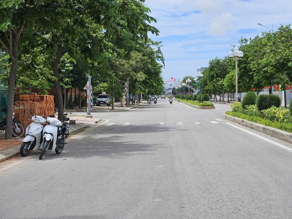 Đất nền góc 2 mặt tiền Nguyễn Tri Phương 210m² - Giá thỏa thuận hấp dẫn!