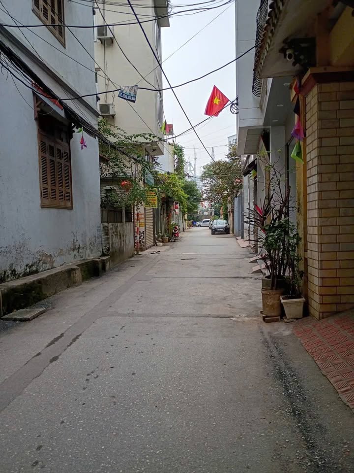 Nhà riêng Trần Bình, Mai Dịch 40m² giá thỏa thuận - Xây kiên cố, nội thất đẹp sẵn sàng ở ngay!