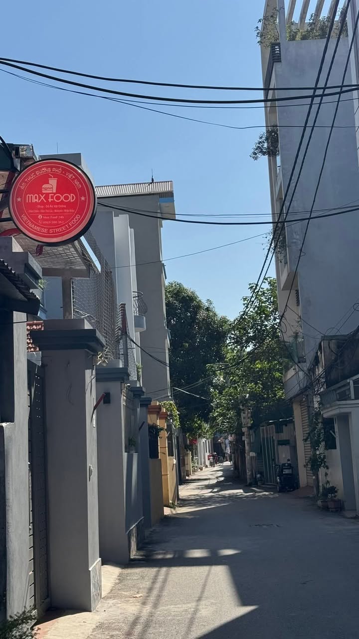 Nhà riêng 3 tầng tại Đông Mỹ, Thanh Trì - 6 triệu/tháng, an ninh tốt!