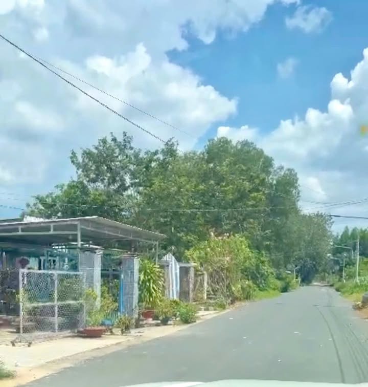 Nhà mặt tiền đường số 6, Minh Thành, 288m² giá 1.7 tỷ - Đầu tư sinh lời ngay!